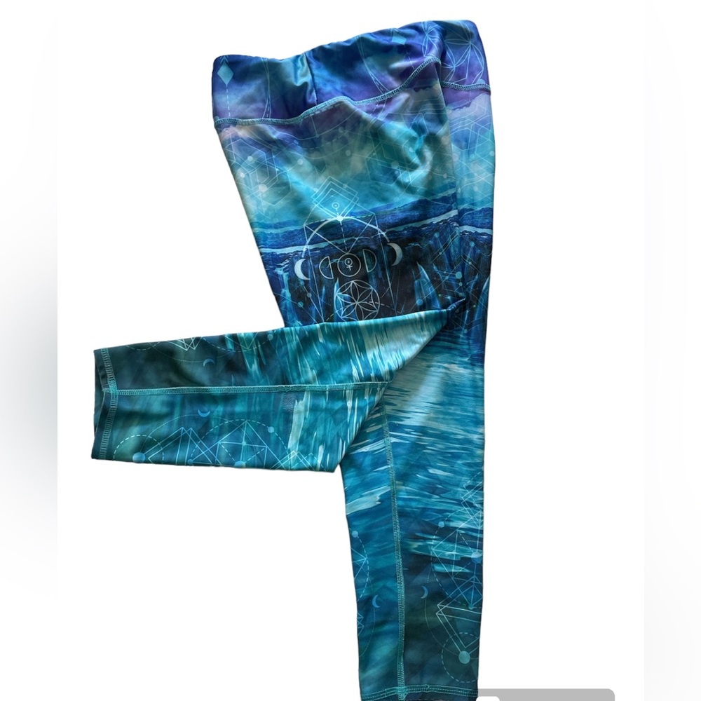Evolution & Creation Vibrant Workout Capris